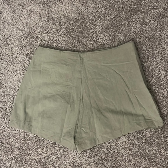 Skort - Picture 3 of 4